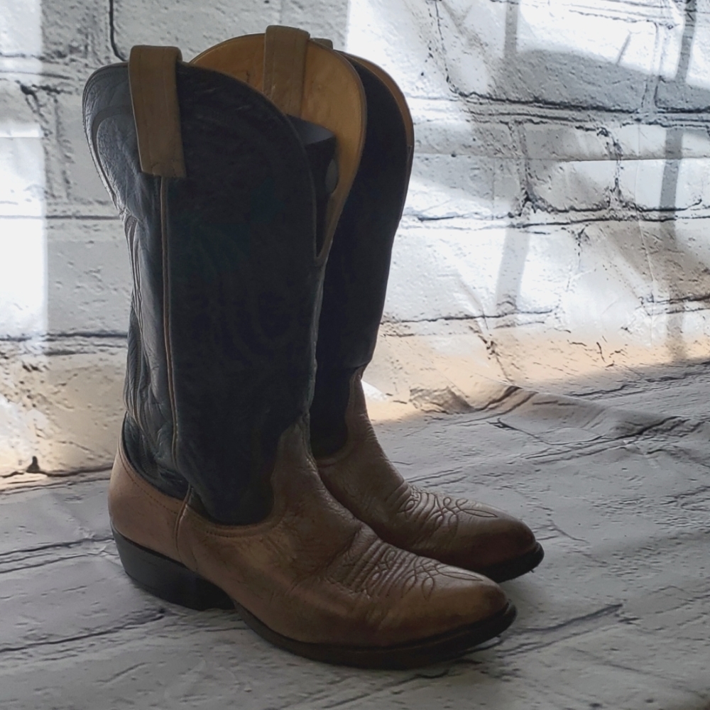 Nocona Boots